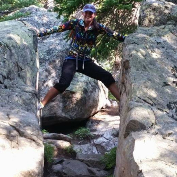 Meet your Posher, Stephanie - Picture 2 of 3